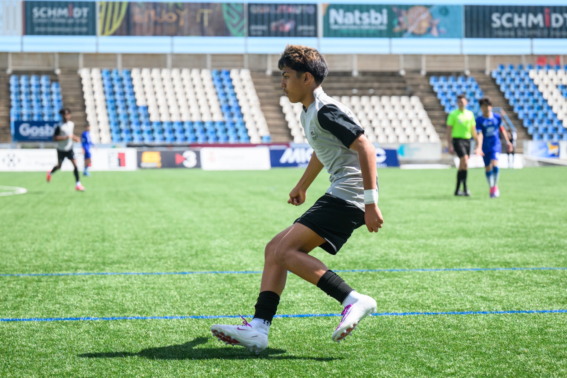 Eric running with Kaptiva Sports Academy
